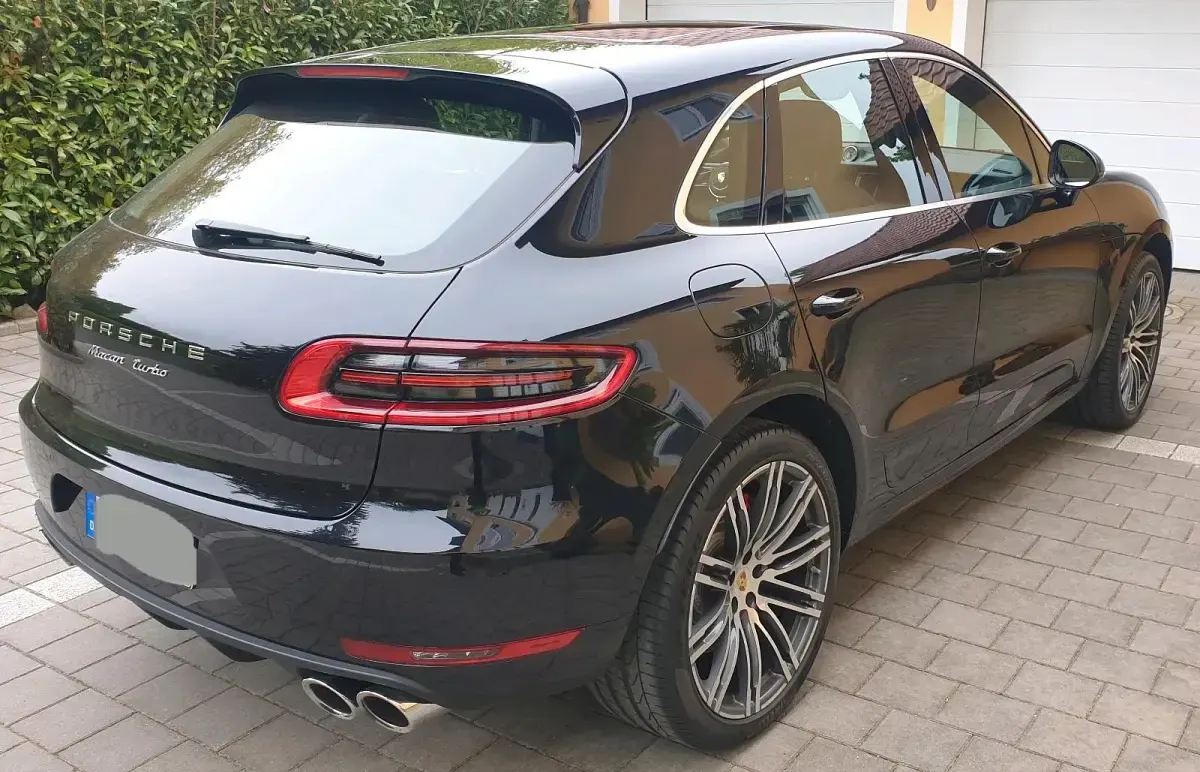 Gebraucht Porsche Macan Performance Package 441 PS (324 kW) 2017 Schwarz SUV