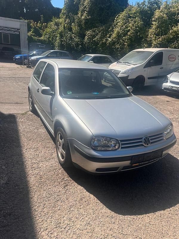 Silber Gebraucht 2004 VW Golf IV Limousine | 1.099 € (Guter Preis) - Bild 1/4