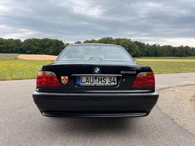 Gebraucht BMW 740 286 PS (210 kW) 1998 Schwarz Limousine