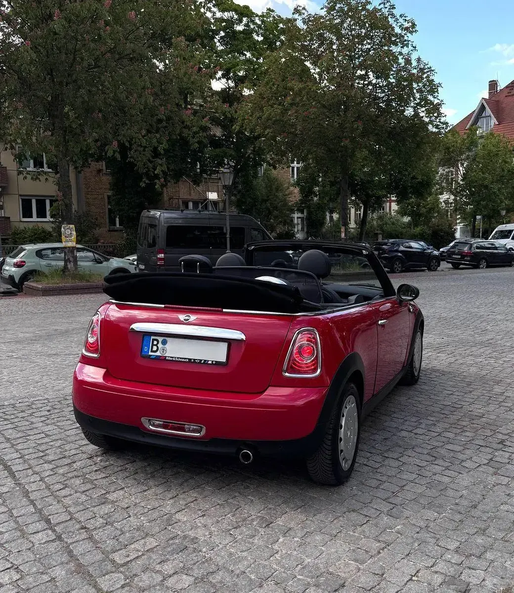 Käytetty Mini ONE 98 HP (72 kW) 2013 Punainen Viistoperä