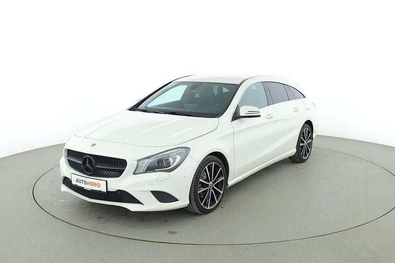 Gebraucht Mercedes CLA200 Shooting Brake Urban 156 PS (114 kW) 2015 Kombi