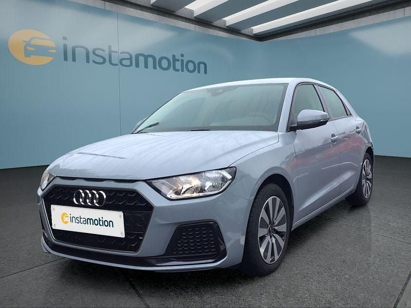 Grau Gebraucht 2024 Audi A1 Sportback Kleinwagen | 23.499 € (Fairer Preis) - Bild 1/4
