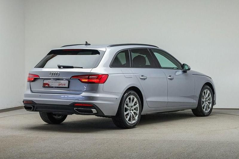 Gebraucht Audi A4 Ambiente 204 PS (150 kW) 2023 Florettsilber metallic (metallic) Kombi