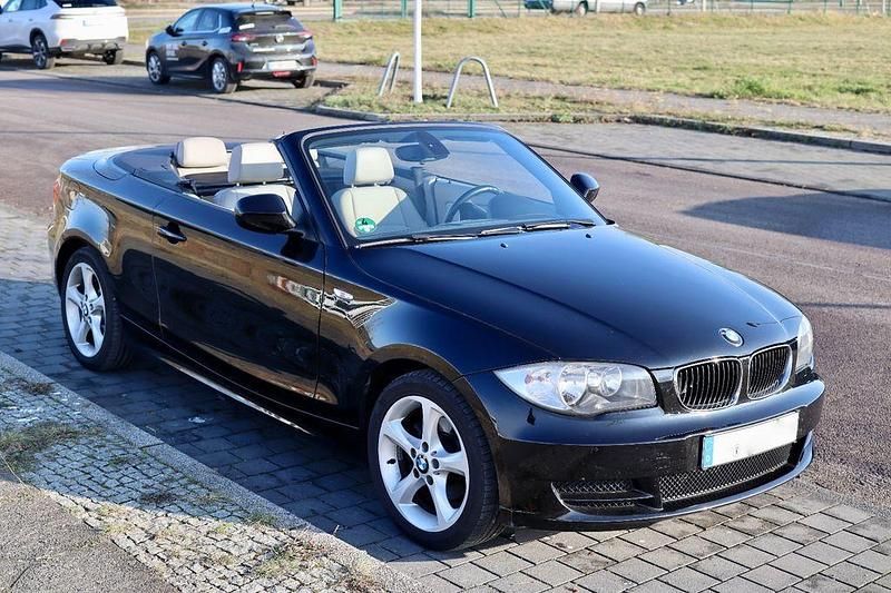 Schwarz Gebraucht 2009 BMW 118 Cabriolet Cabrio | 5.800 € (Superpreis) - Bild 1/4