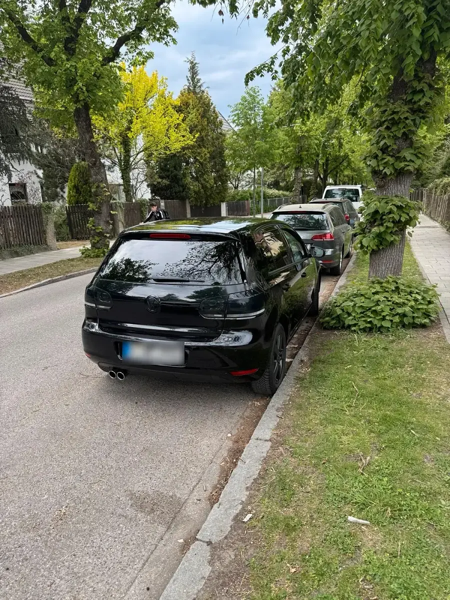 Gebraucht VW Golf VI 122 PS (89 kW) 2011 Schwarz Kleinwagen