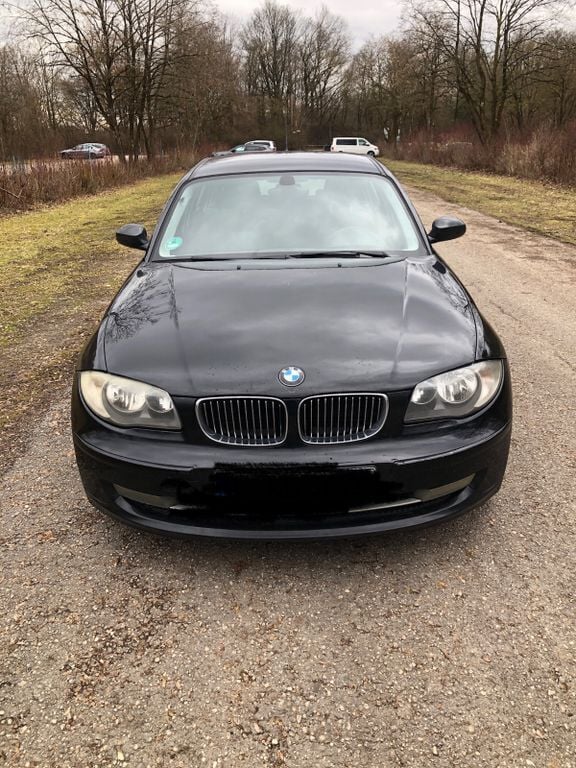 Schwarz Gebraucht 2008 BMW 118 Kleinwagen | 3.200 € (Guter Preis) - Bild 1/4