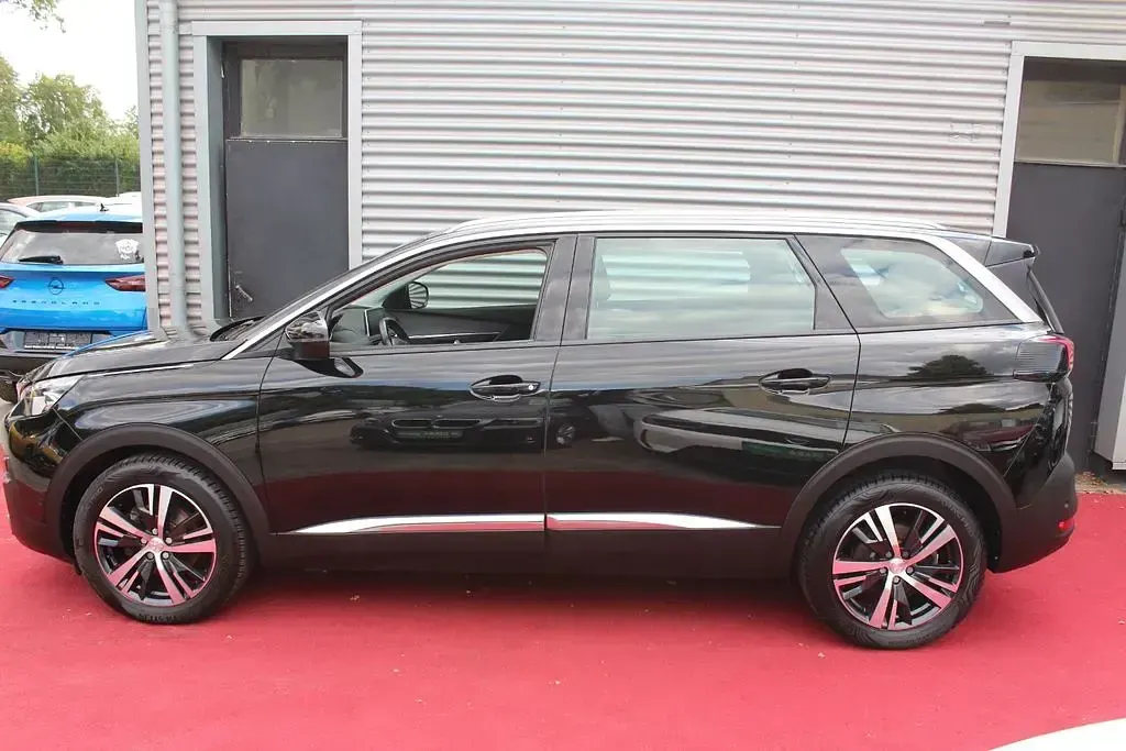 Gebraucht Peugeot 5008 Allure 131 PS (96 kW) 2020 Schwarz SUV