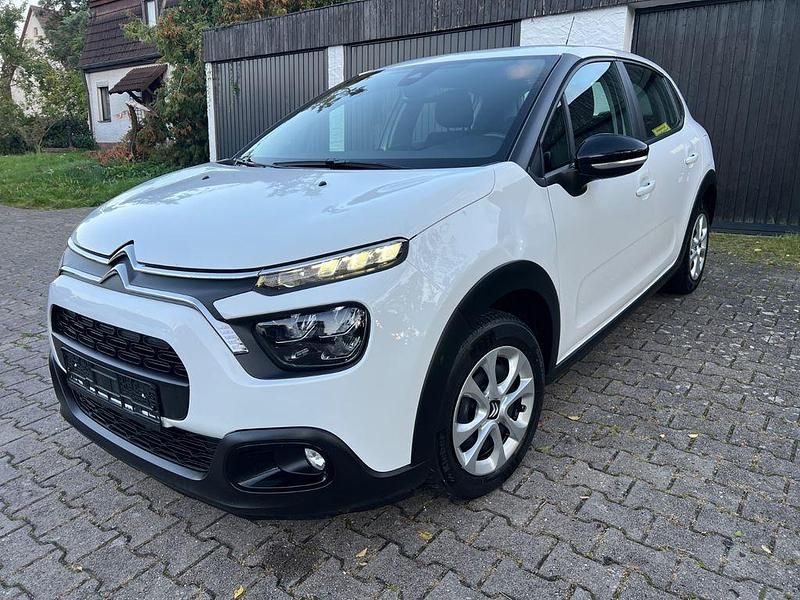 Weiß Gebraucht 2022 Citroën C3 Kleinwagen | 8.990 € (Guter Preis) - Bild 1/4