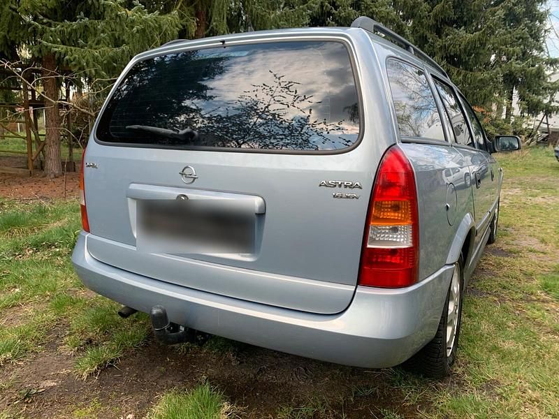 Gebraucht Opel Astra 100 PS (73 kW) 2001 Silber Kombi