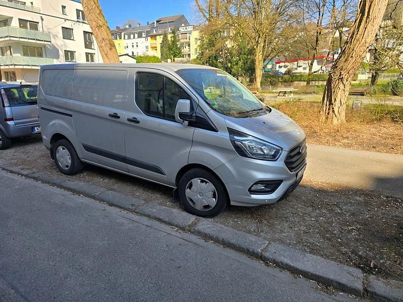 Gebraucht Ford Transit Custom Trend 131 PS (96 kW) 2020 Silber Limousine
