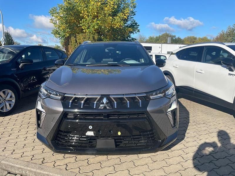 Neu Mitsubishi ASX Plus 91 PS (66 kW) 2025 Grau SUV