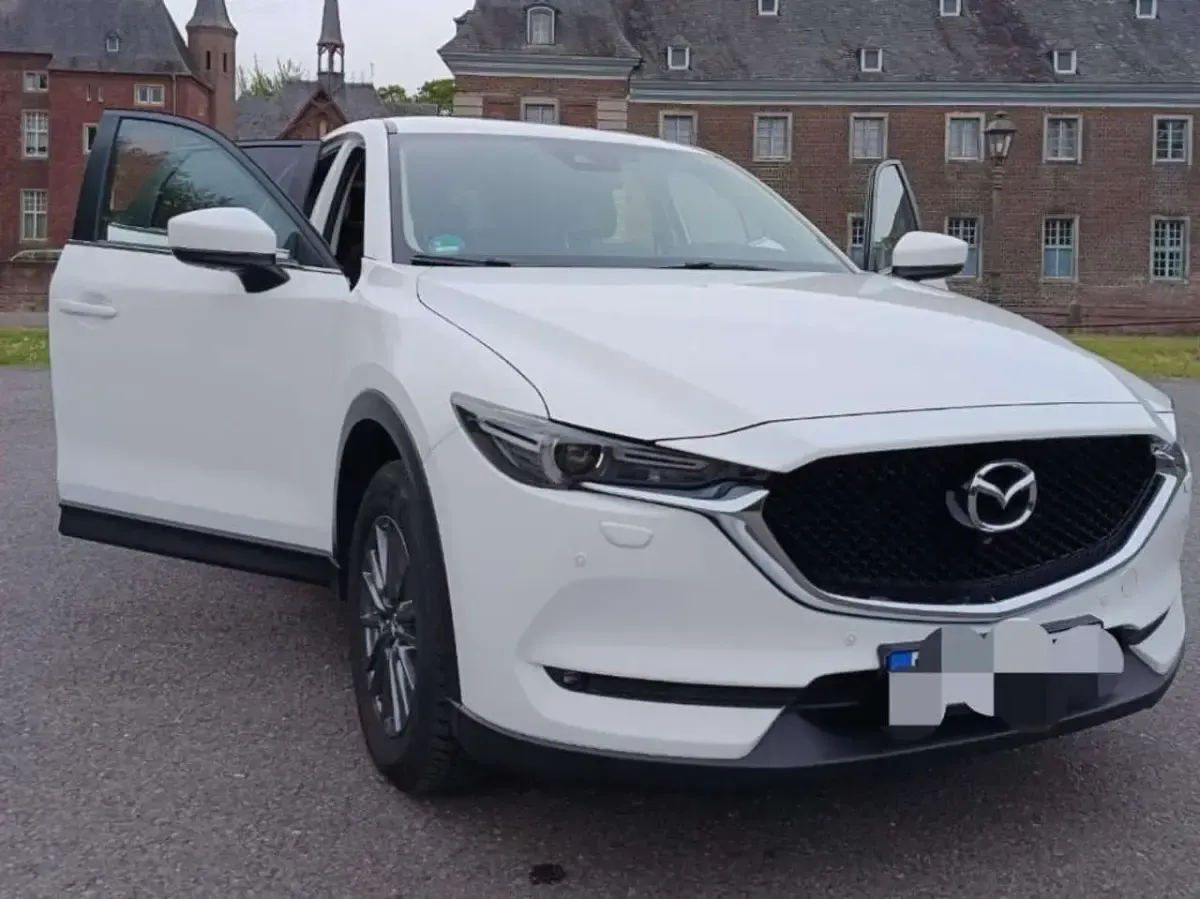 Second-hand Mazda CX-5 Exclusive-Line 150 CP (110 kW) 2019 Alb SUV