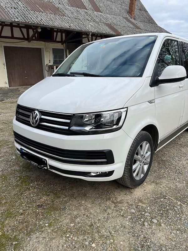 Gebraucht VW Multivan Comfortline 150 PS (110 kW) 2018 Weiß Van