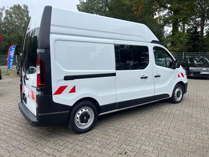Gebraucht Renault Trafic 125 PS (91 kW) 2018 Weiß Van / Kleinbus