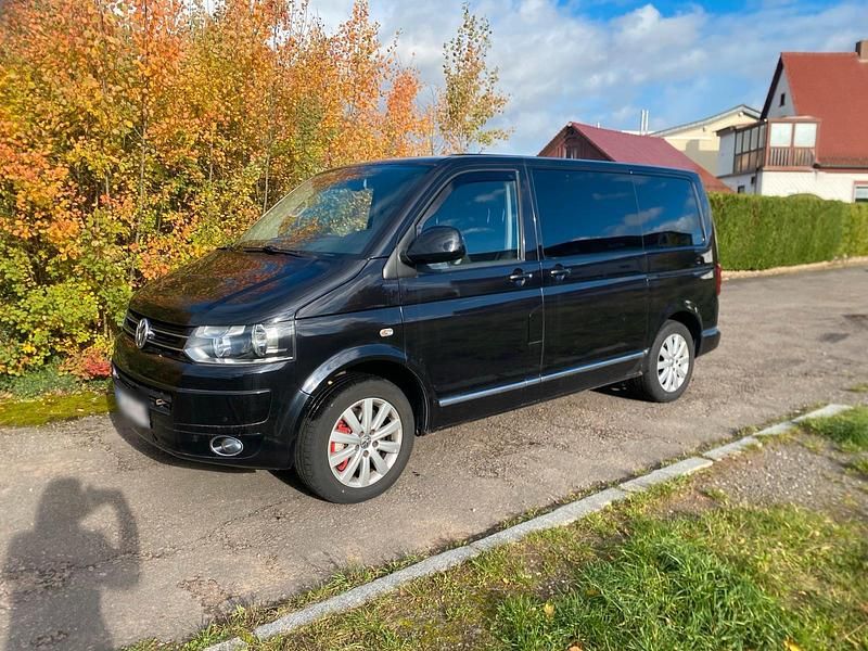 Second-hand VW T5 180 CP (132 kW) 2012 Negru Van