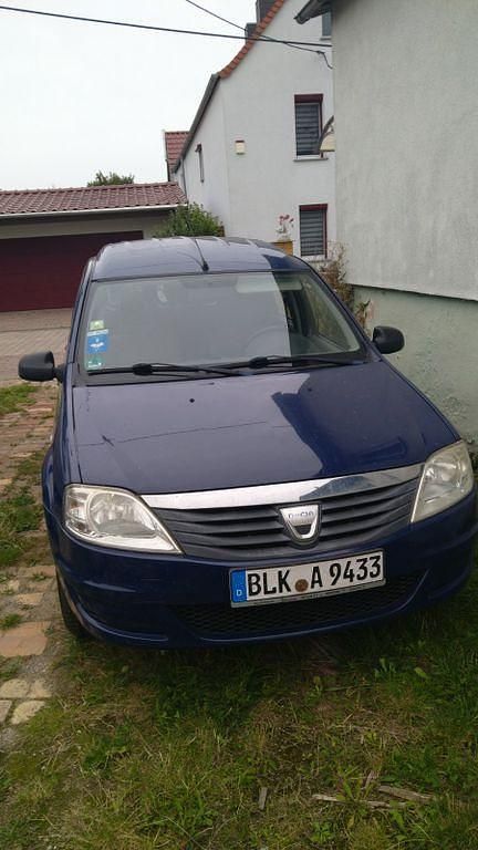 Blau Gebraucht 2009 Dacia Logan Limousine | 2.000 € (Fairer Preis) - Bild 1/4
