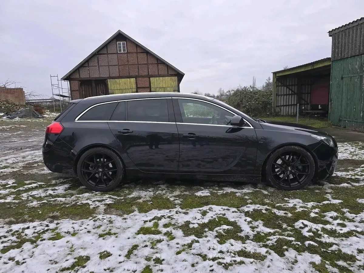Gebraucht Opel Insignia OPC 325 PS (239 kW) 2012 Schwarz Kombi