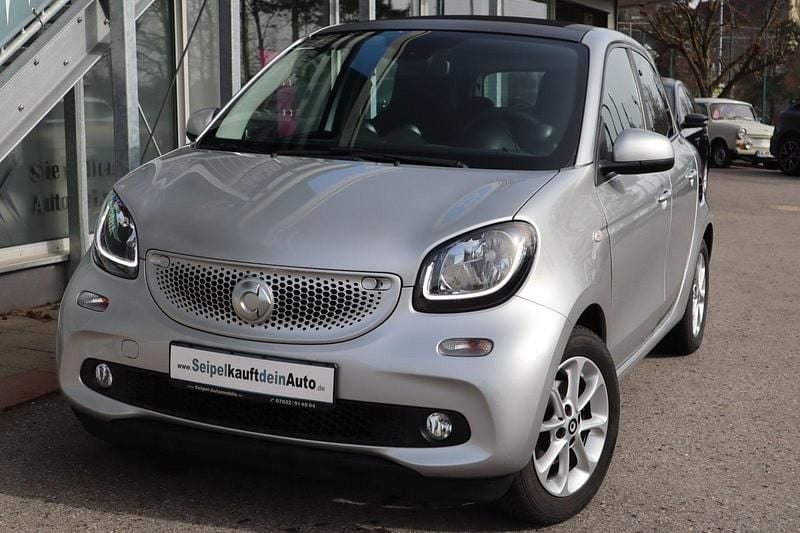 Second-hand Smart ForFour 90 CP (66 kW) 2017 Argintiu Hatchback