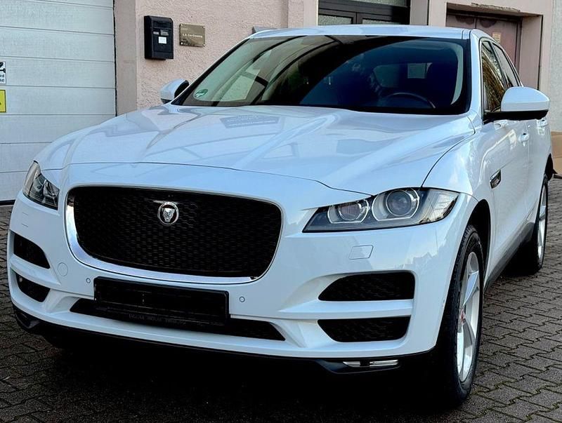 Weiß Gebraucht 2018 Jaguar F-Pace Prestige SUV | 24.500 € (Fairer Preis) - Bild 1/4