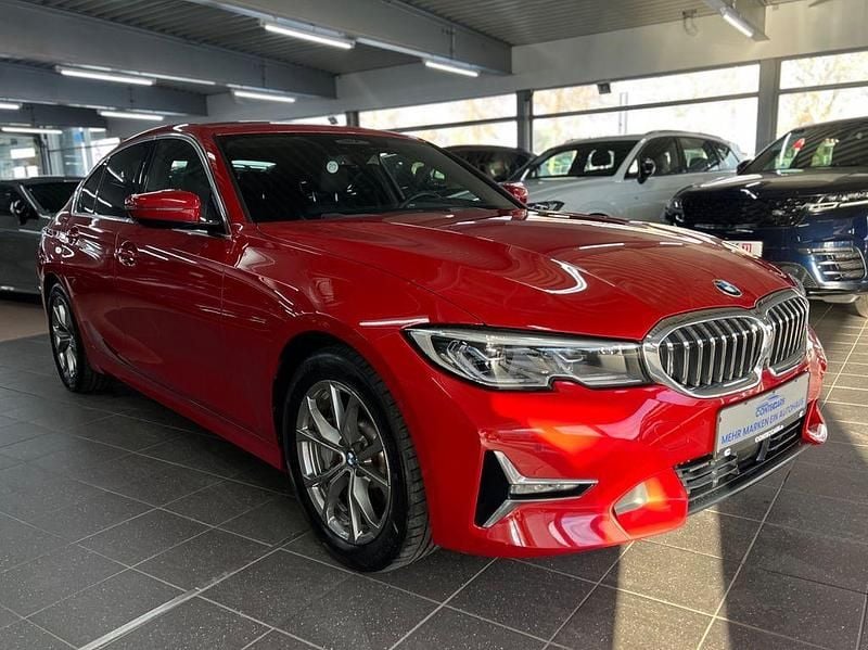 Gebraucht BMW 330 Luxury Line 184 PS (135 kW) 2020 Rot Limousine