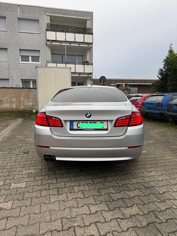 Second-hand BMW 525 204 CP (150 kW) 2010 Argintiu Berlinǎ