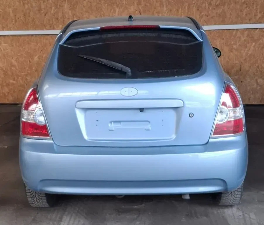 Gebraucht Hyundai Accent 97 PS (71 kW) 2009 Blau Limousine