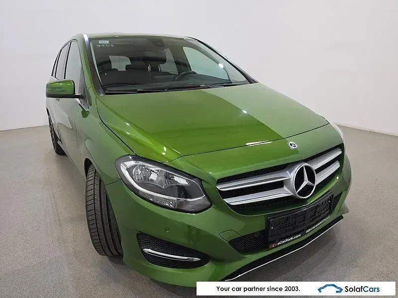 Gebraucht Mercedes B180 109 PS (80 kW) 2017 Grün Van / Kleinbus