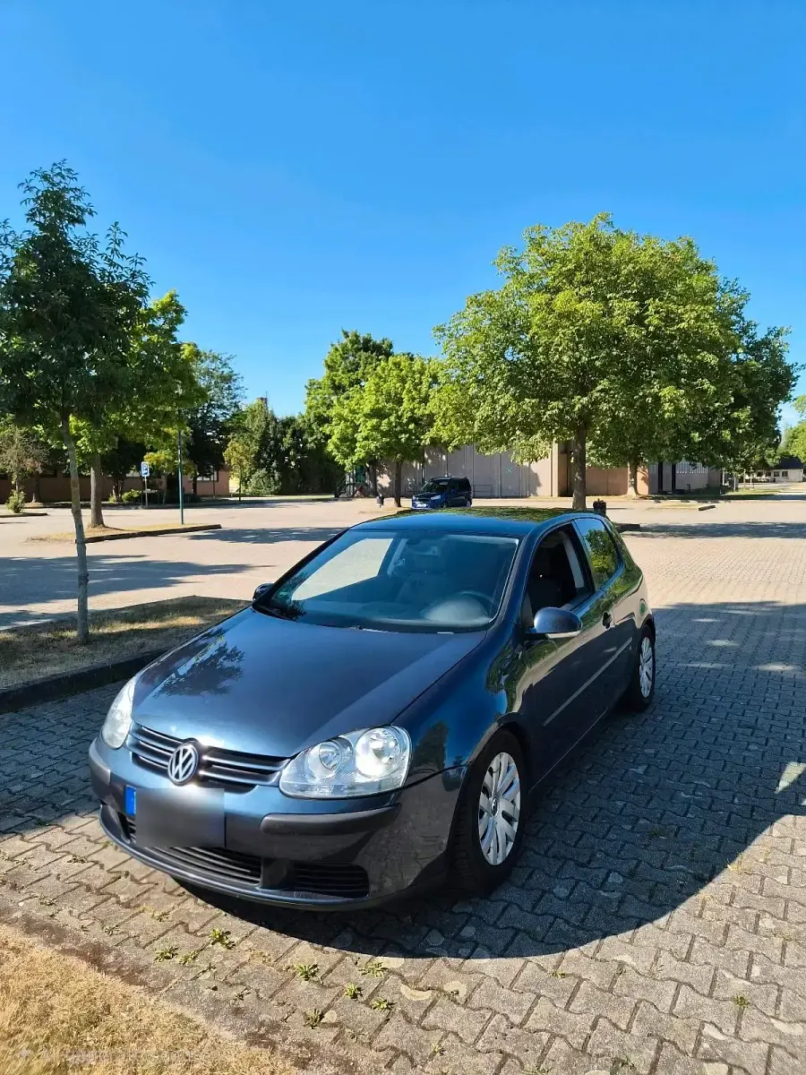 Gebraucht VW Golf IV 105 PS (77 kW) 2004 Blau Limousine