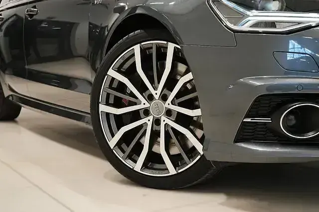Gebraucht Audi S6 Comfort 450 PS (330 kW) 2018 Grau Kombi