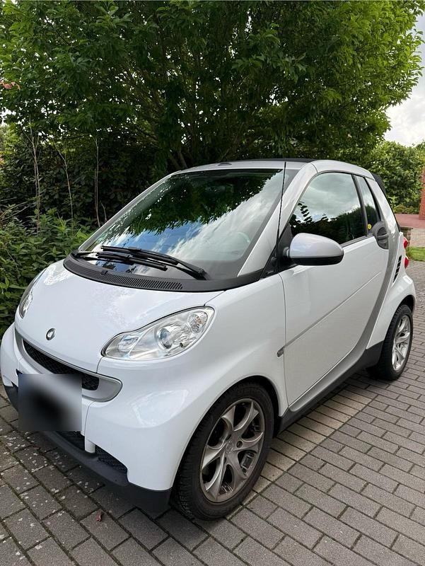 Weiß Gebraucht 2009 Smart ForTwo Cabrio Cabrio | 3.600 € (Guter Preis) - Bild 1/4