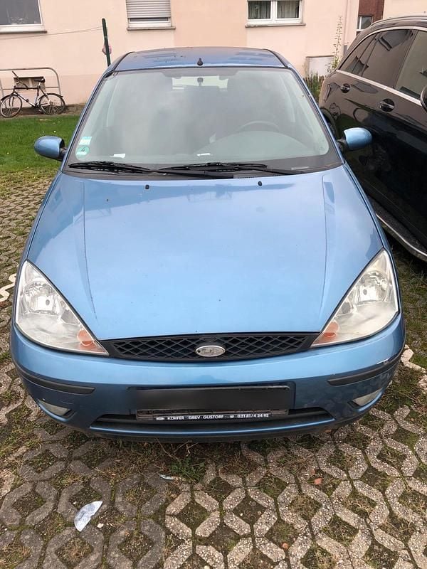 Blau Gebraucht 2003 Ford Focus Kombi | 800 € (Superpreis) - Bild 1/4