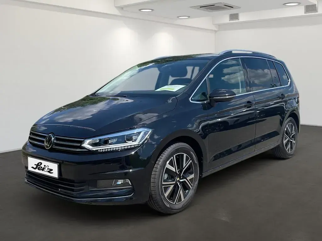 Neu VW Touran Highline 150 PS (110 kW) 2026 Schwarz Van / Kleinbus
