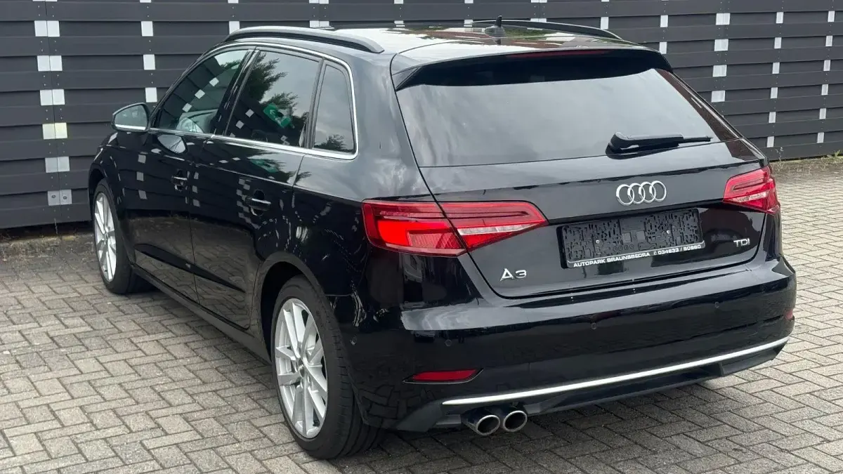 Gebraucht Audi A3 Sport 150 PS (110 kW) 2017 Schwarz Kombi