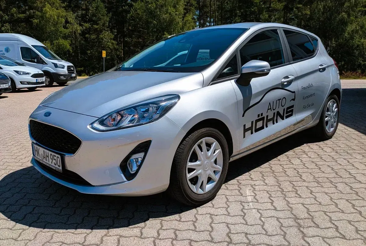 Gebraucht Ford Fiesta Cool & Connect 95 PS (69 kW) 2020 Silber Kleinwagen