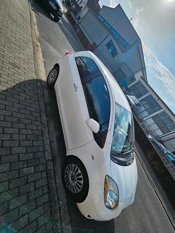 Gebraucht Toyota Yaris 101 PS (74 kW) 2010 Weiß Kleinwagen