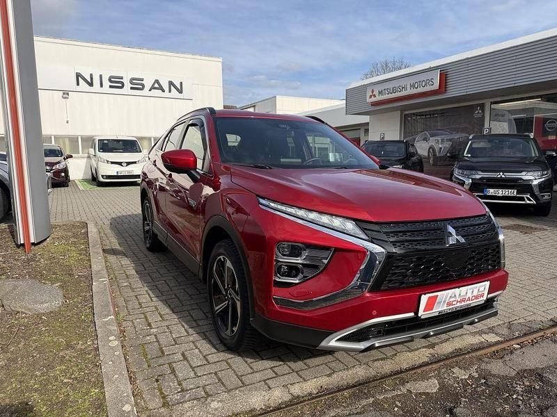 Gebraucht Mitsubishi Eclipse Cross Edition 188 PS (138 kW) 2021 Rot SUV