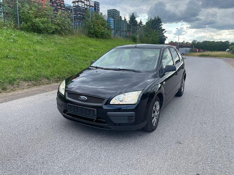 Schwarz Gebraucht 2005 Ford Focus Limousine | 1.390 € (Superpreis) - Bild 1/4