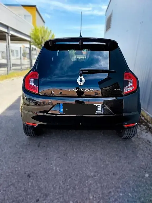 Gebraucht Renault Twingo Techno 60 kW (82 PS) 2023 Schwarz Kleinwagen