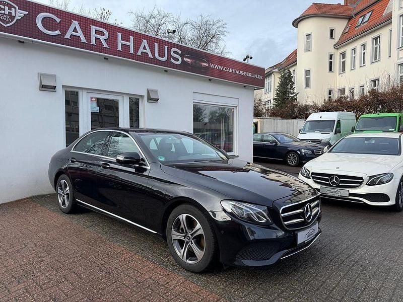 Gebraucht Mercedes E200 Avantgarde 197 PS (144 kW) 2019 Schwarz Limousine