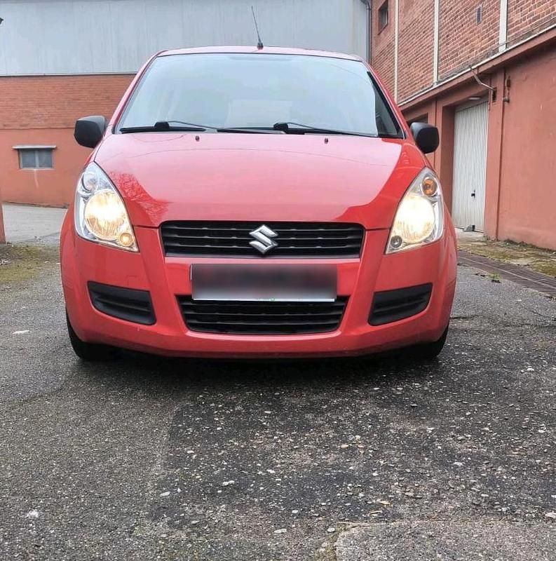 Gebraucht Suzuki Splash 65 PS (47 kW) 2010 Rot Kleinwagen