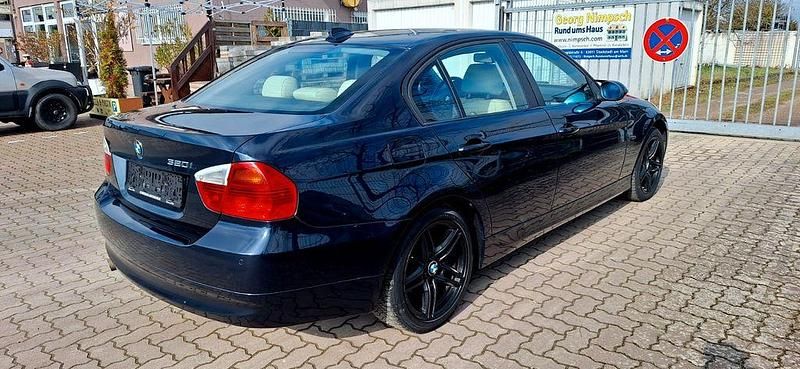 Gebraucht BMW 320 150 PS (110 kW) 2005 Blau Limousine