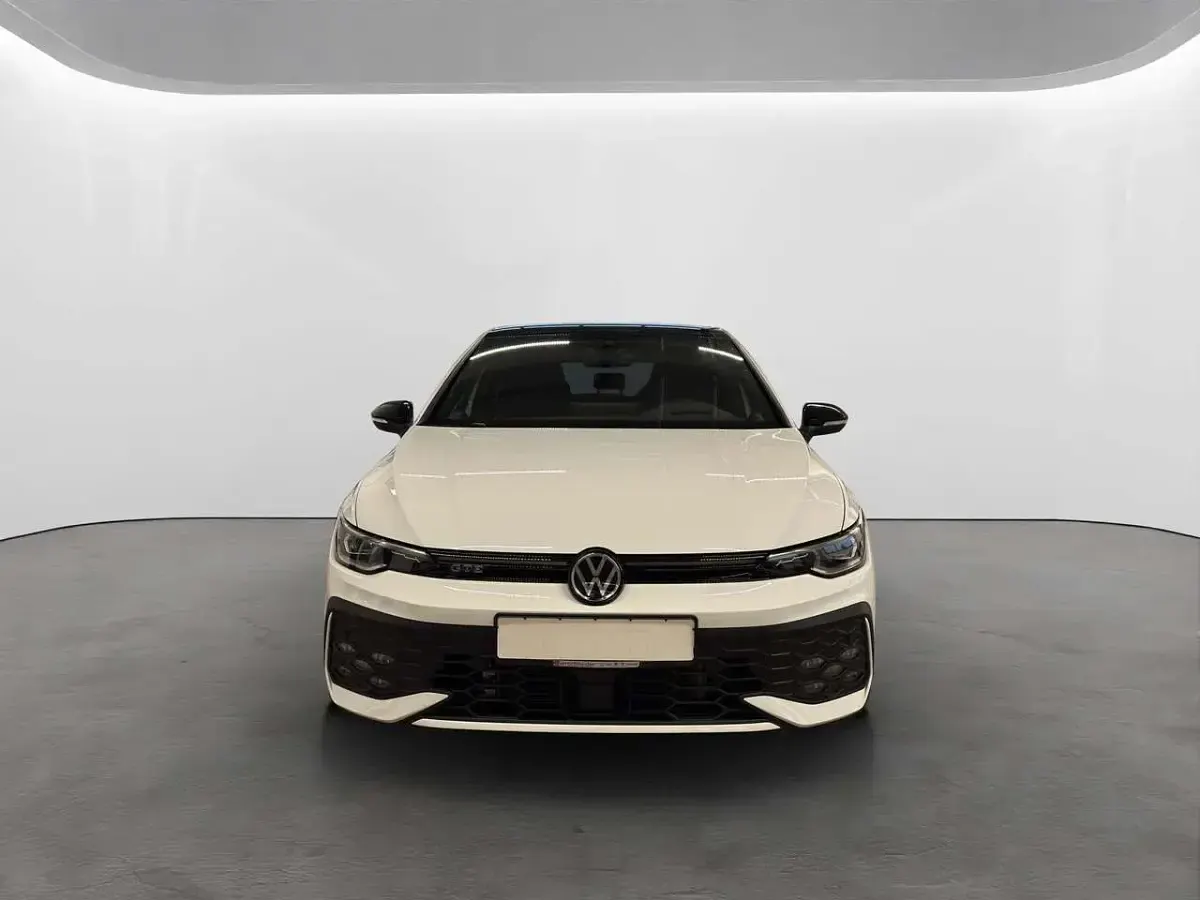 Gebraucht VW Golf VIII GTE 272 PS (200 kW) 2025 Weiß Limousine