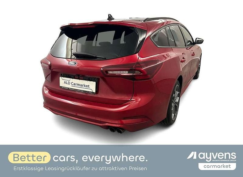 Gebraucht Ford Focus ST-Line X 155 PS (114 kW) 2022 Fantastic red tc Coupé