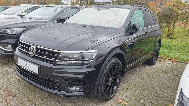 Schwarz Gebraucht 2020 VW Tiguan Black Edition SUV | 29.910 € (Guter Preis) - Bild 1/4