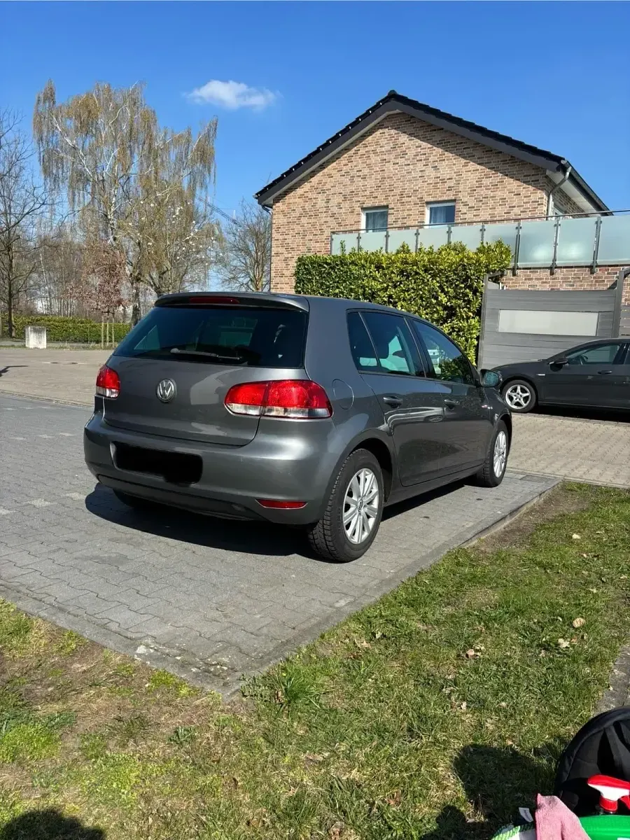 Gebraucht VW Golf VI 80 PS (58 kW) 2009 Grau Kleinwagen