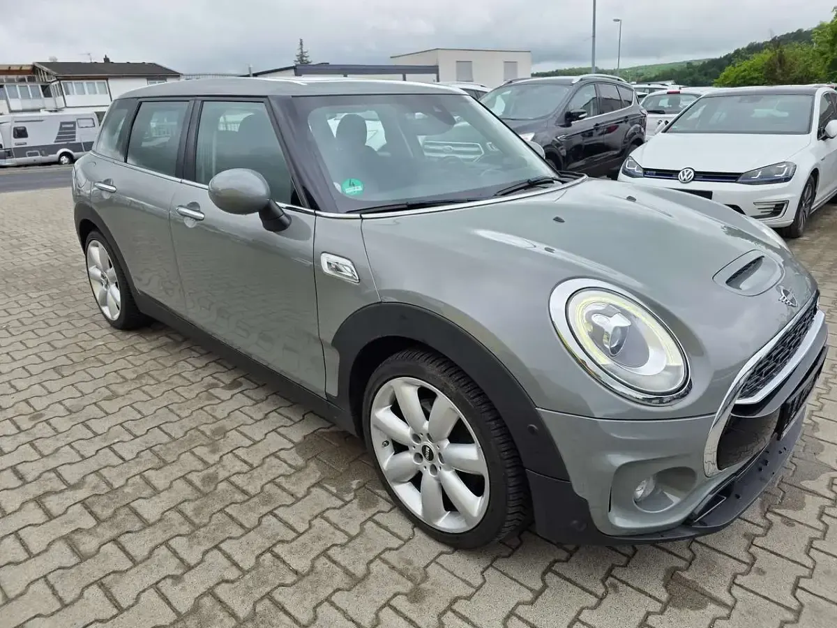 Gebraucht Mini Cooper SD Clubman 190 PS (139 kW) 2018 Moonwalk grey (metallic) Kombi