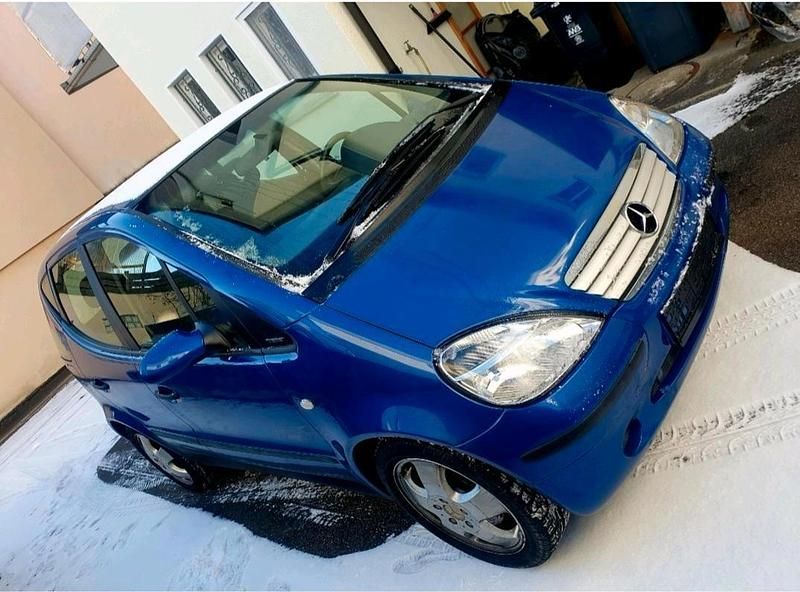Gebraucht Mercedes A190 118 PS (86 kW) 2002 Blau Van / Kleinbus
