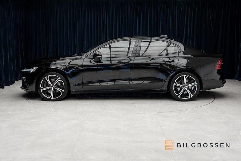 Gebraucht Volvo S60 Plus 455 PS (334 kW) 2023 Schwarz Limousine