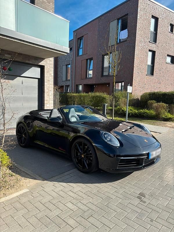 Gebraucht Porsche 992 385 PS (283 kW) 2021 Schwarz Cabrio