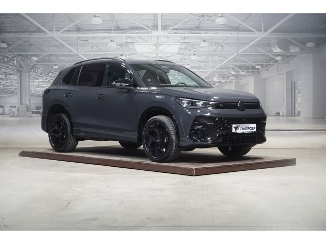 Gebraucht VW Tiguan R-line 204 PS (150 kW) 2024 Uranograu SUV